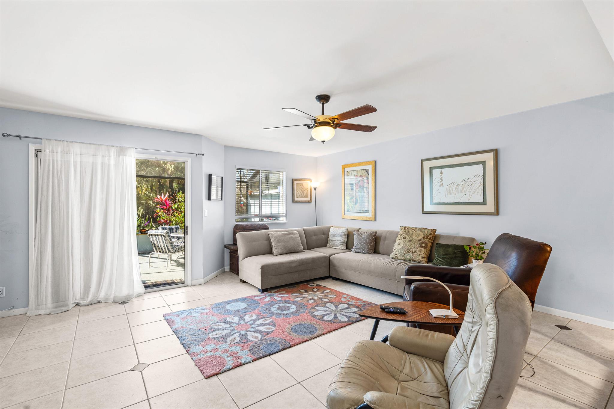 RIVERWALK 2 - Residential