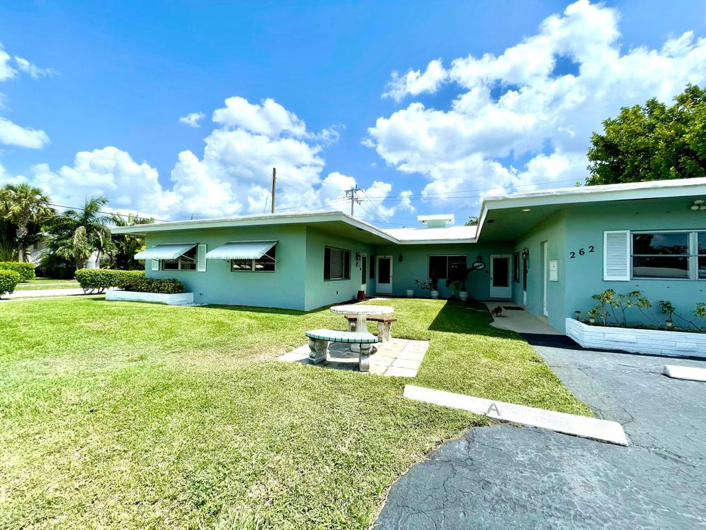 Photo of 262 SE 9th Avenue #C, Deerfield Beach, FL 33441 (MLS # R11164460)