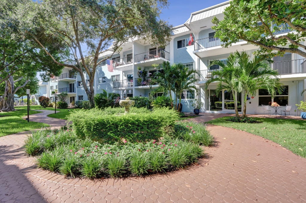 Photo of 3000 NE 5TH Terrace #102-A, Wilton Manors, FL 33334 (MLS # B26089696)