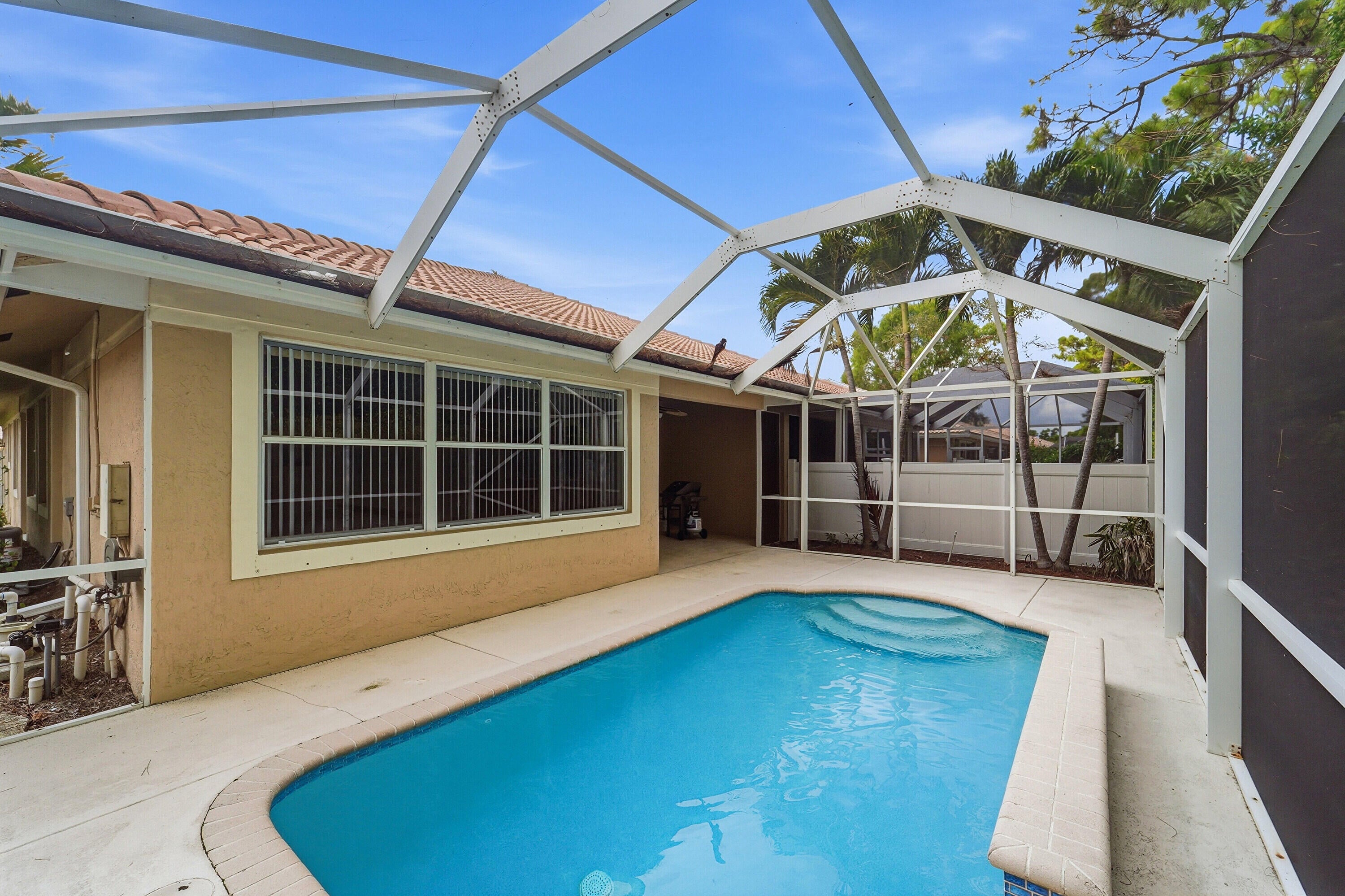 368 W Coral Trace Circle