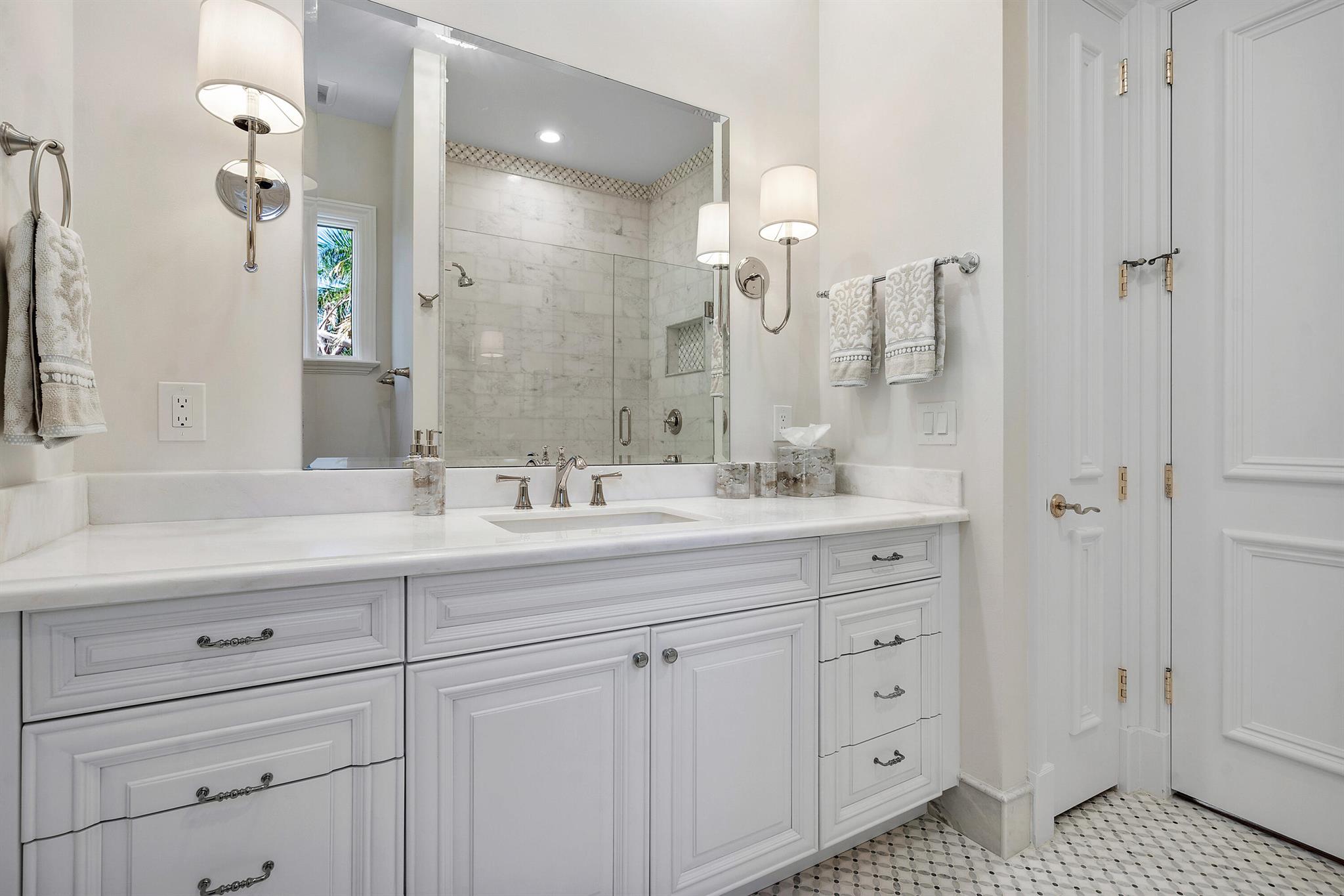 OLD PALM 4 - Residential