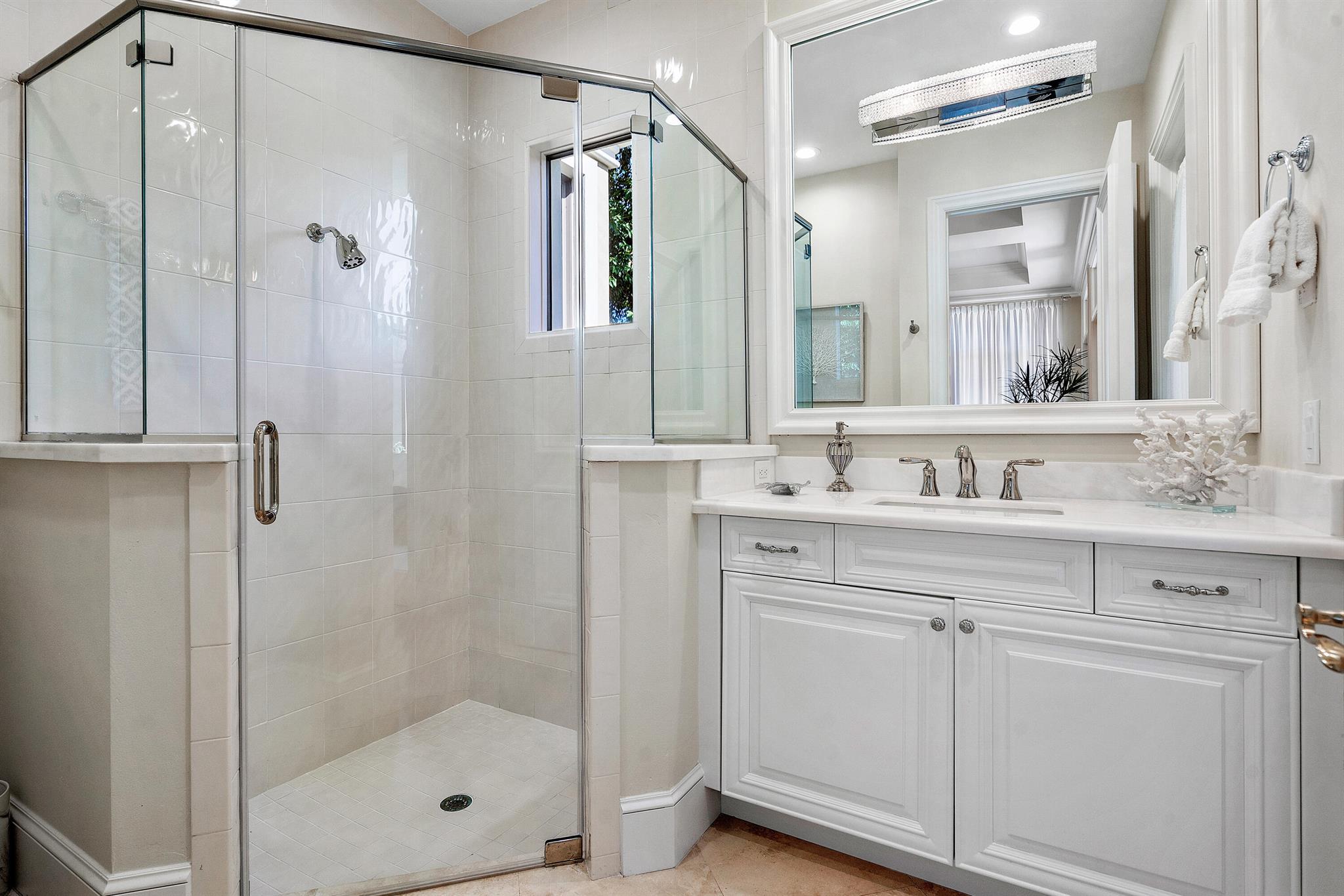 OLD PALM 4 - Residential