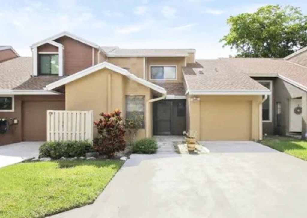 Photo of 22376 Cypress Wood Lane, Boca Raton, FL 33428 (MLS # R11008665)