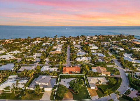 A home in Jupiter Inlet Colony