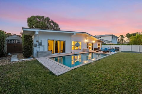 A home in Jupiter Inlet Colony