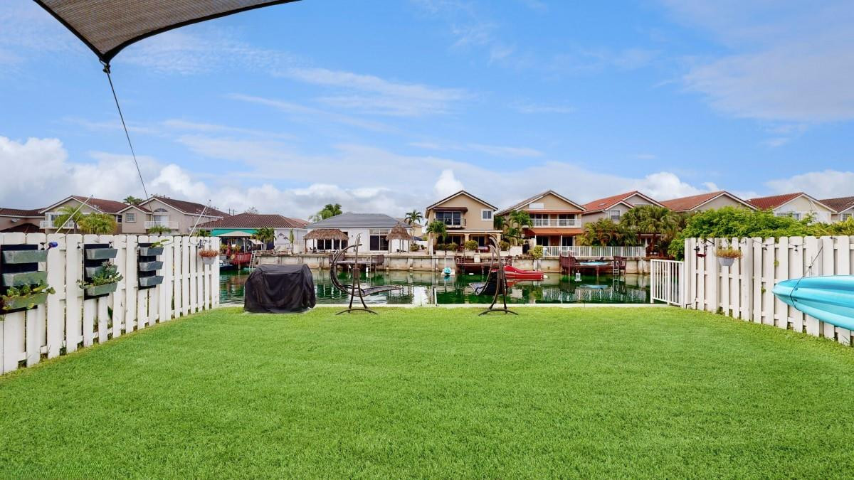 THE POINT - Residential