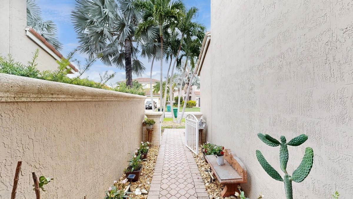 THE POINT - Residential