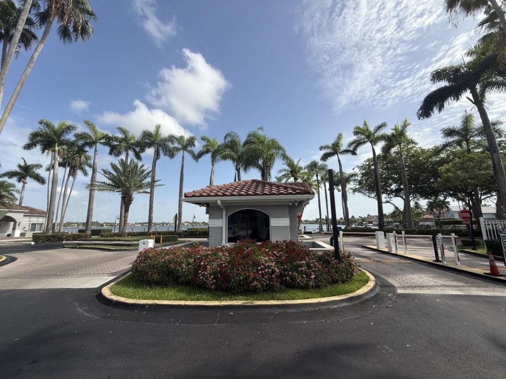 THE POINT - Residential