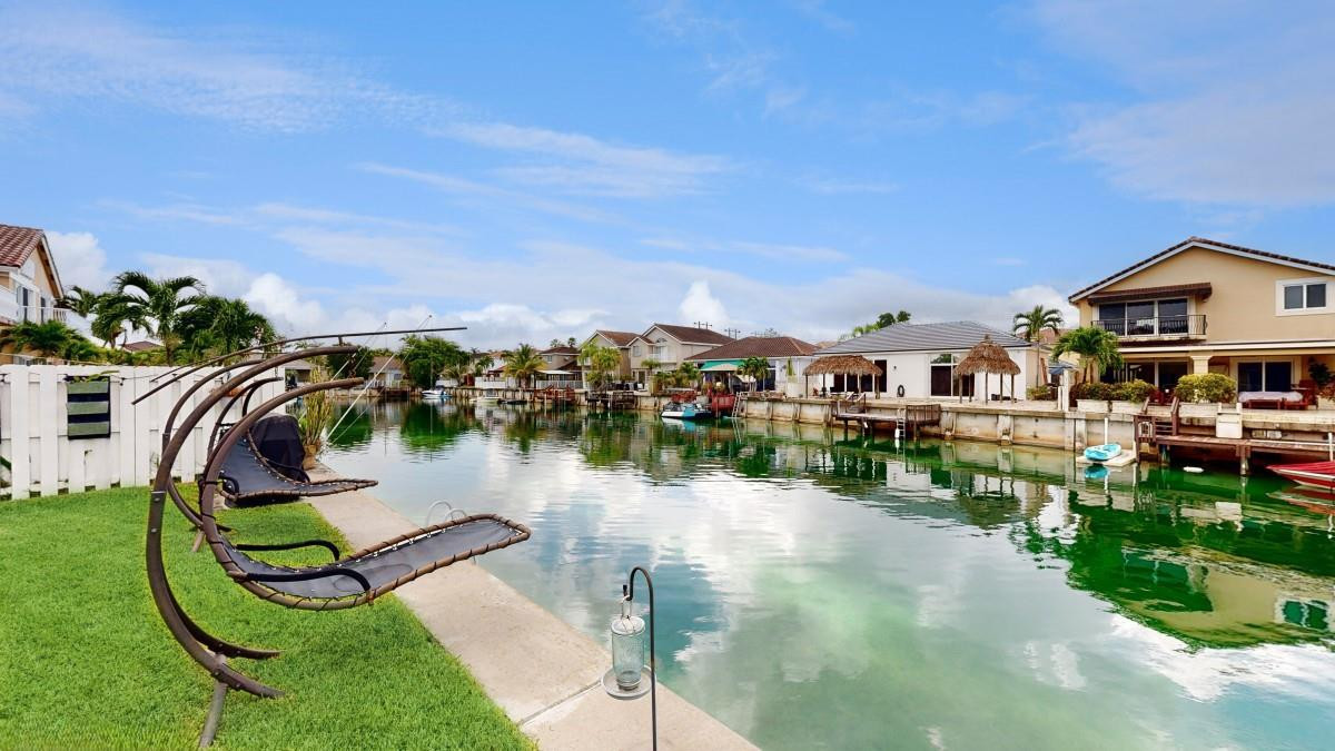 THE POINT - Residential