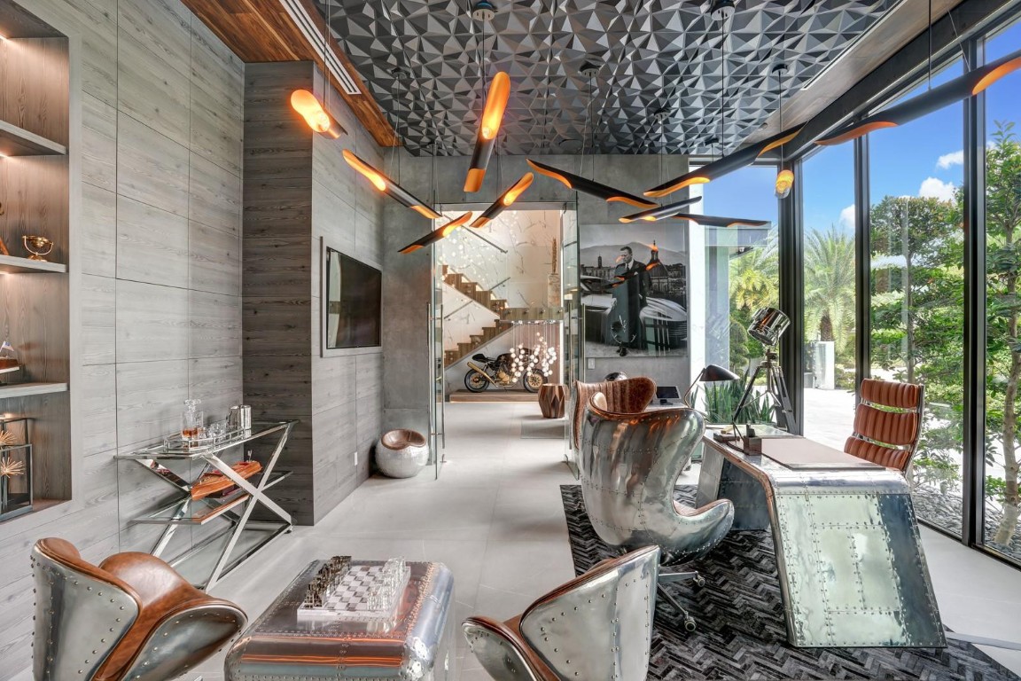 671 Middle River Drive