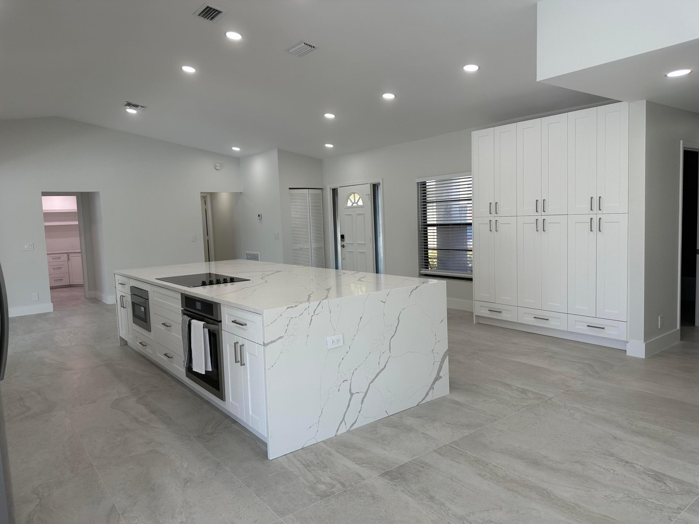 ISLAND LAKES SEC 1 1 - Residential Lease