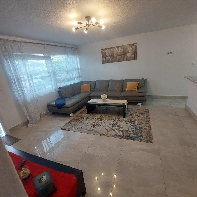 Photo of 1670 NE 1st Avenue, Pompano Beach, FL 33060 (MLS # F10481078)