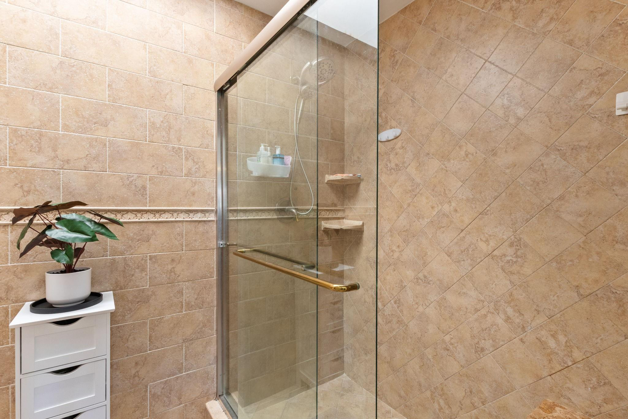 Waterford 116-43 B - Residential