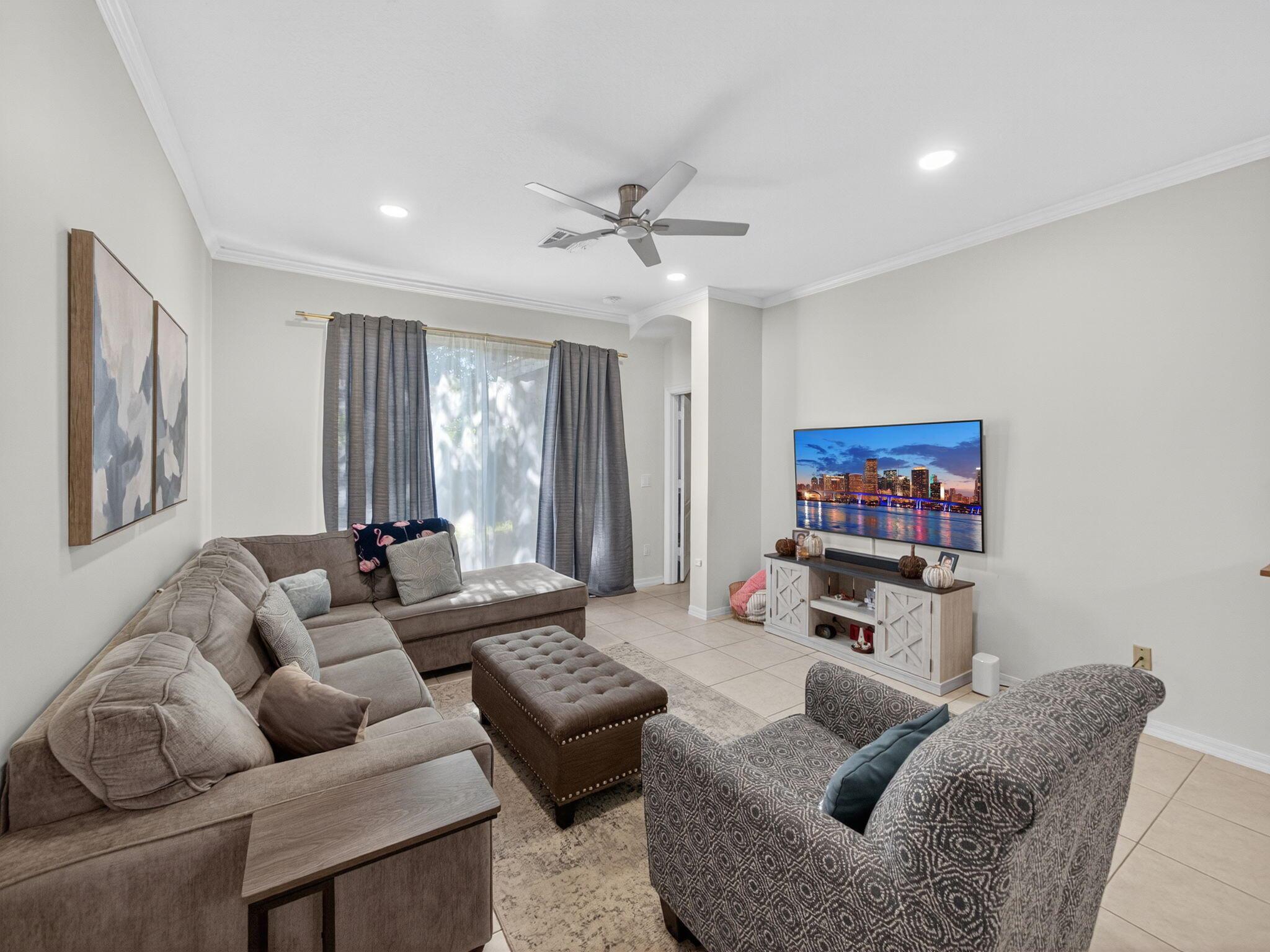 WELLINGTONS EDGE - Residential