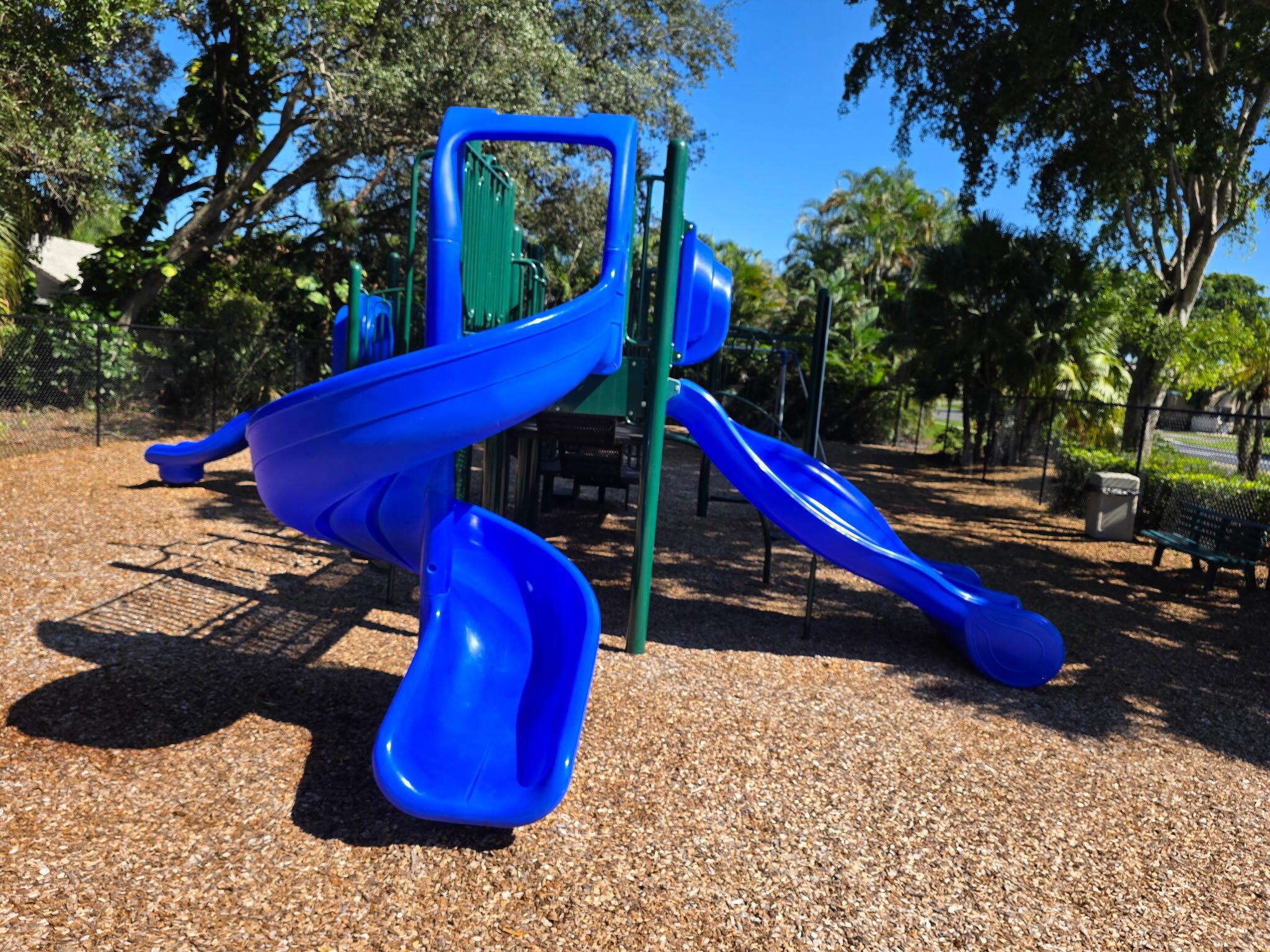 WELLINGTONS EDGE - Residential