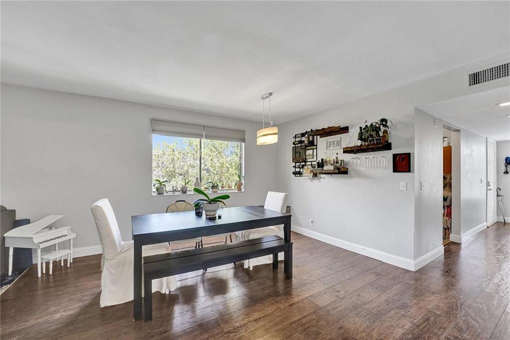 RACQUET CLUB - Residential