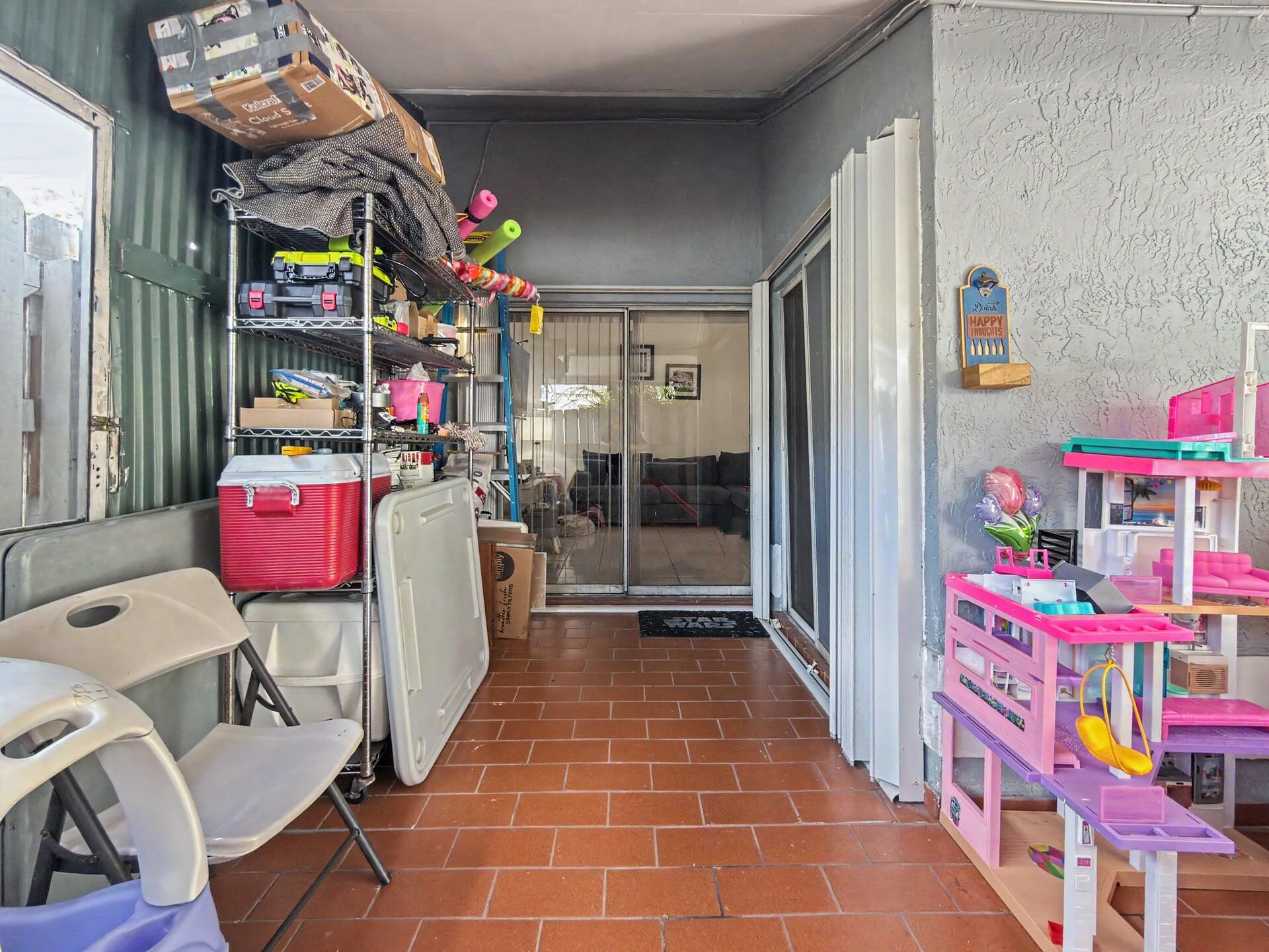 CORAL LAKES - Residential