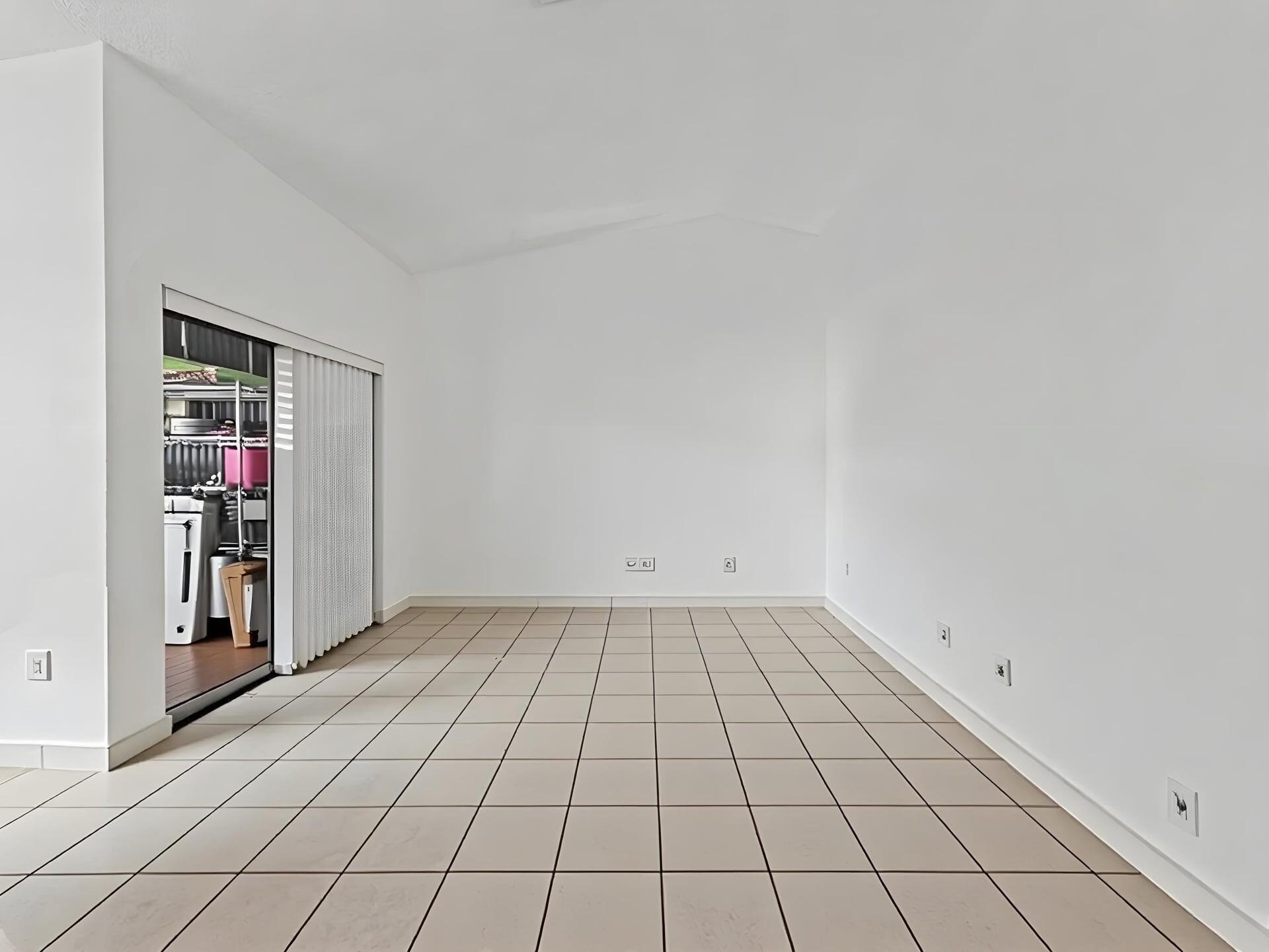 CORAL LAKES - Residential