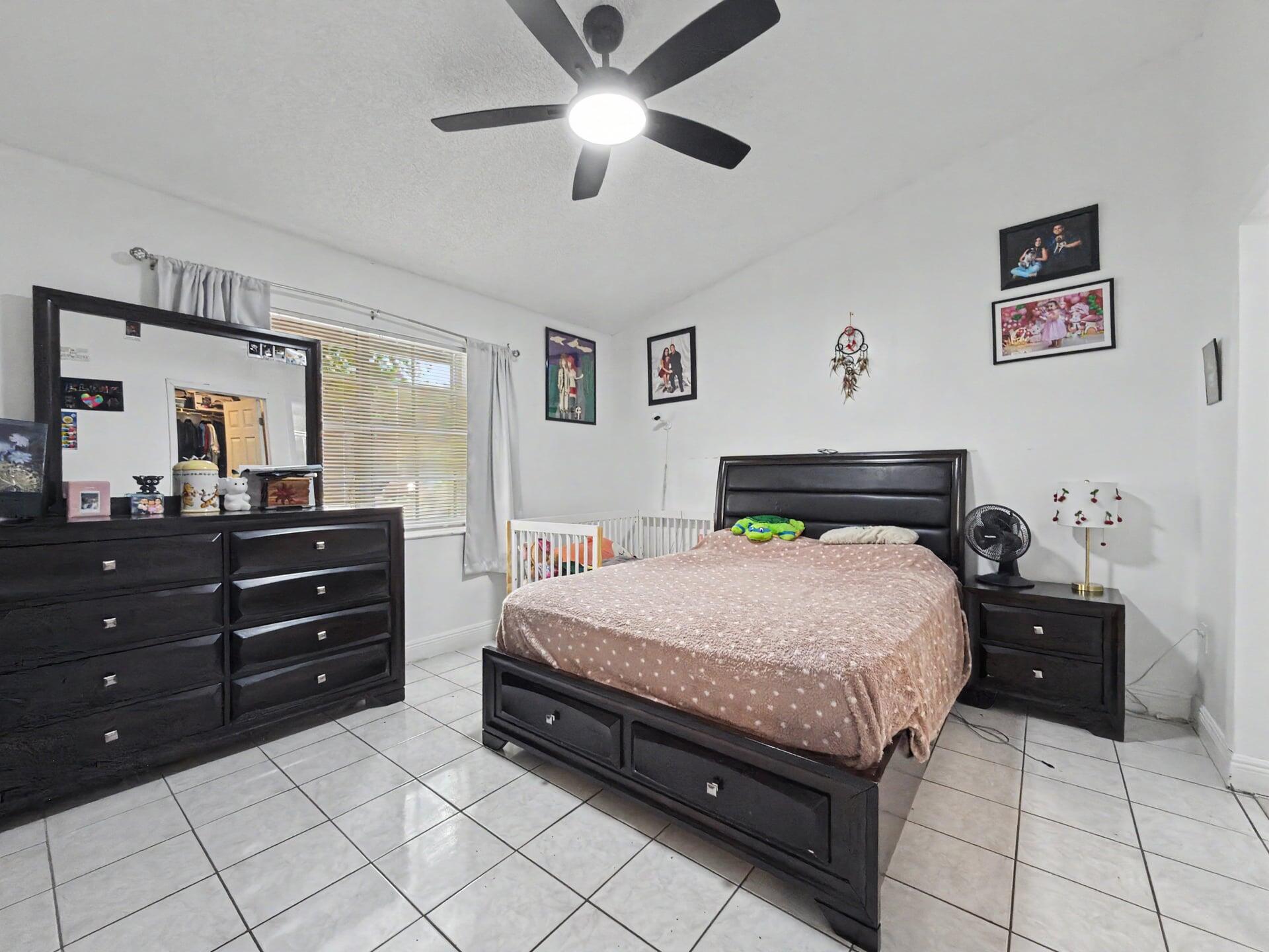 CORAL LAKES - Residential