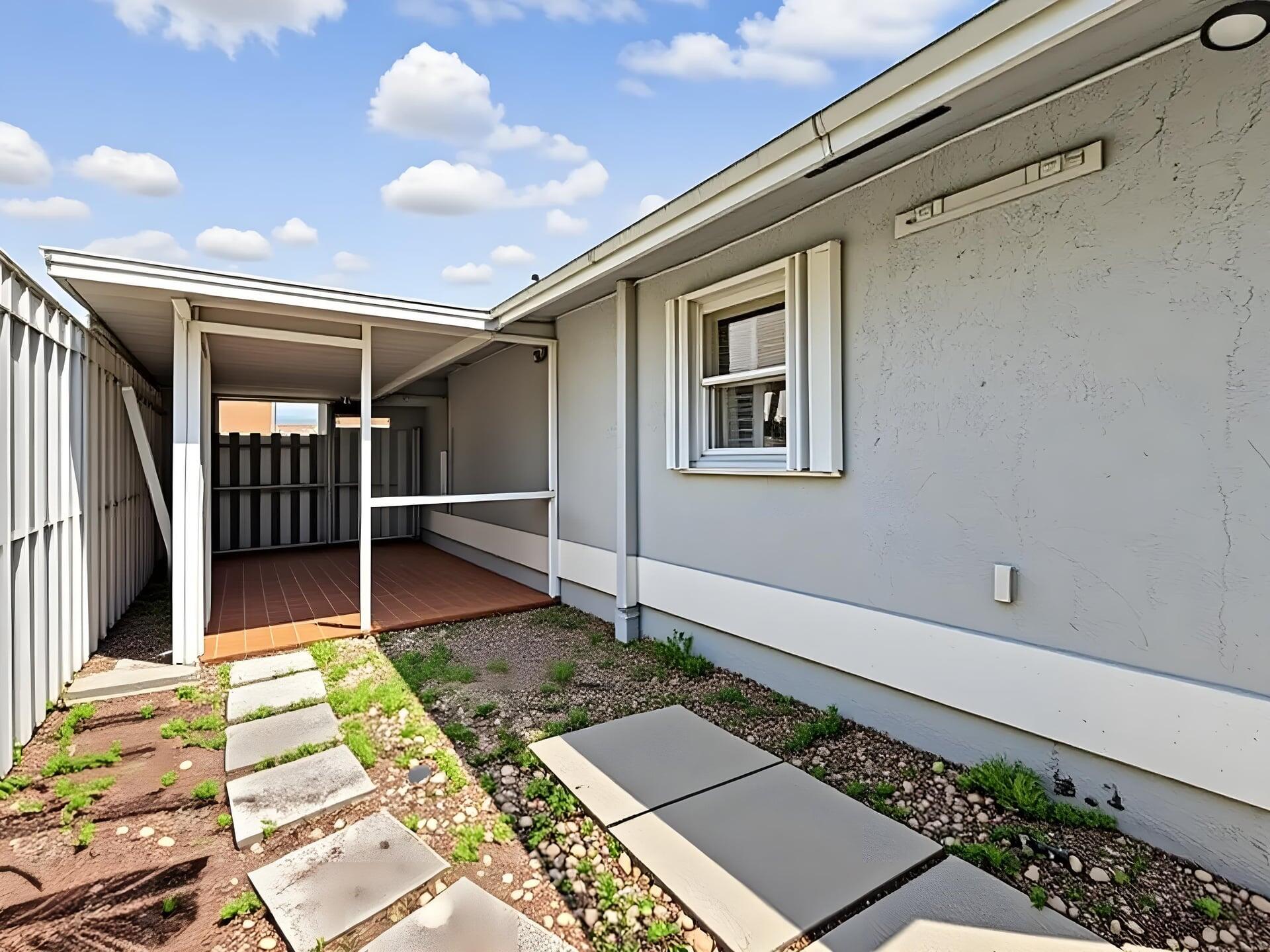 CORAL LAKES - Residential