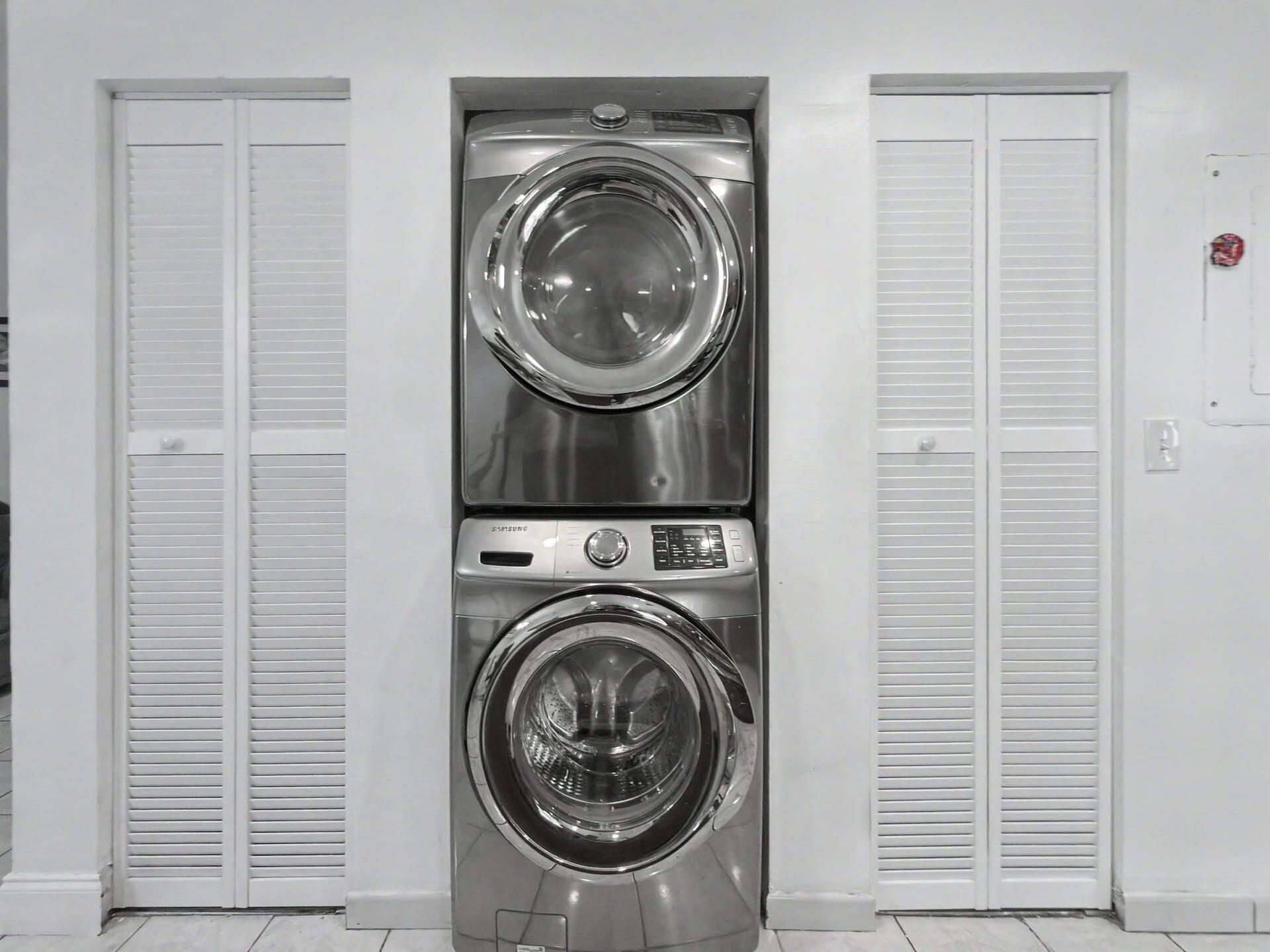 CORAL LAKES - Residential