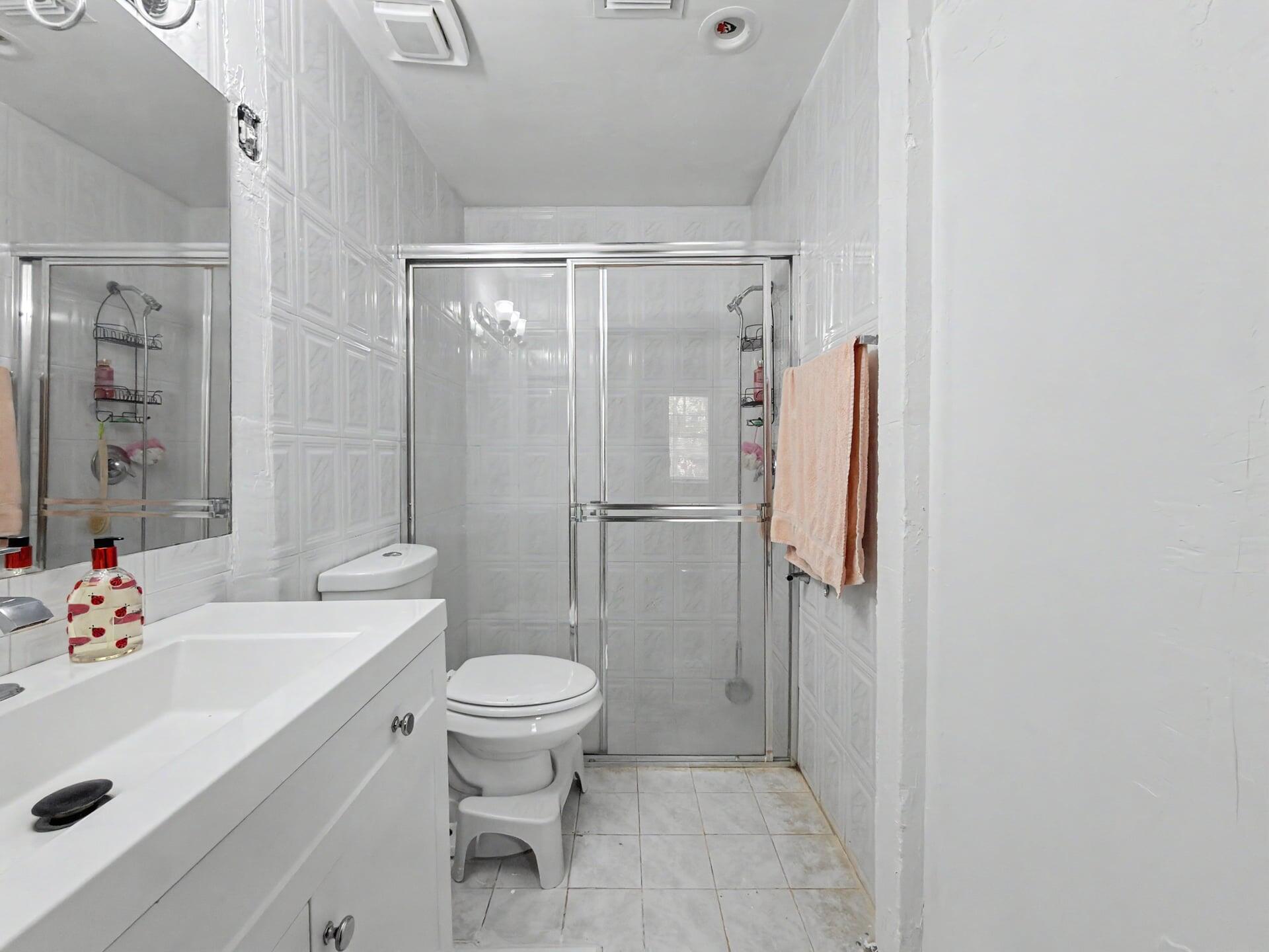 CORAL LAKES - Residential