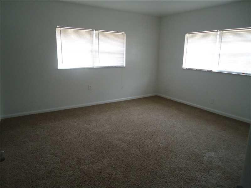 ROYAL OAKS - Residential Lease