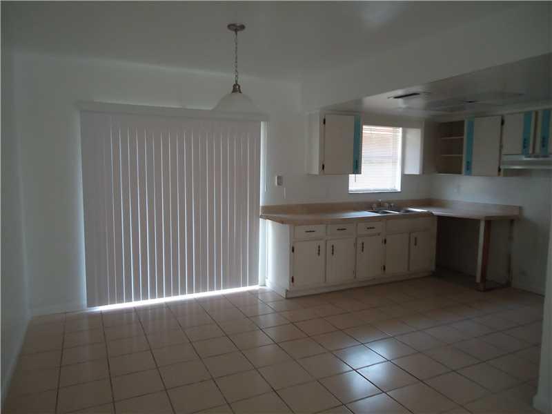 ROYAL OAKS - Residential Lease