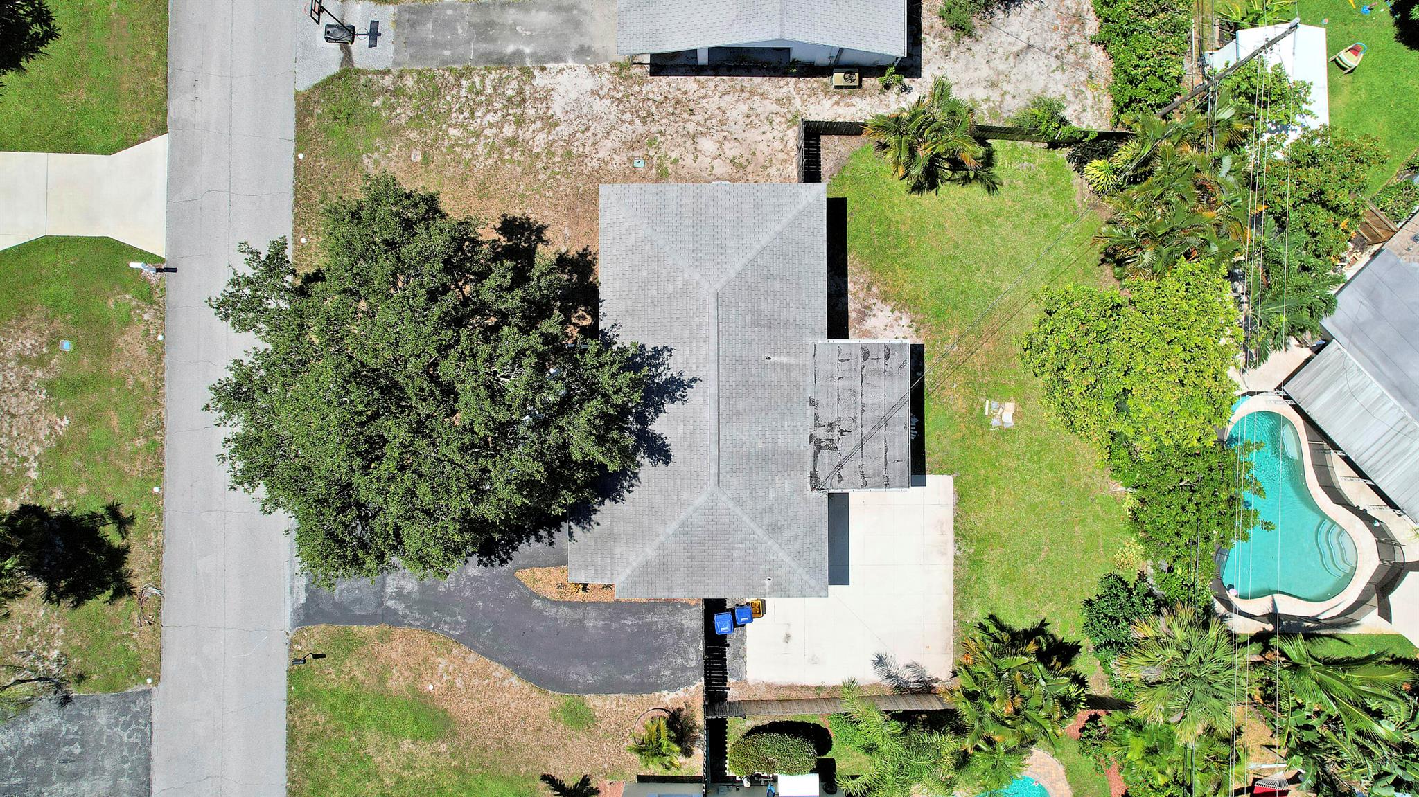 1504 Treemont Avenue, Jupiter, FL, 33469/$550,000 3 1504 Treemont Avenue