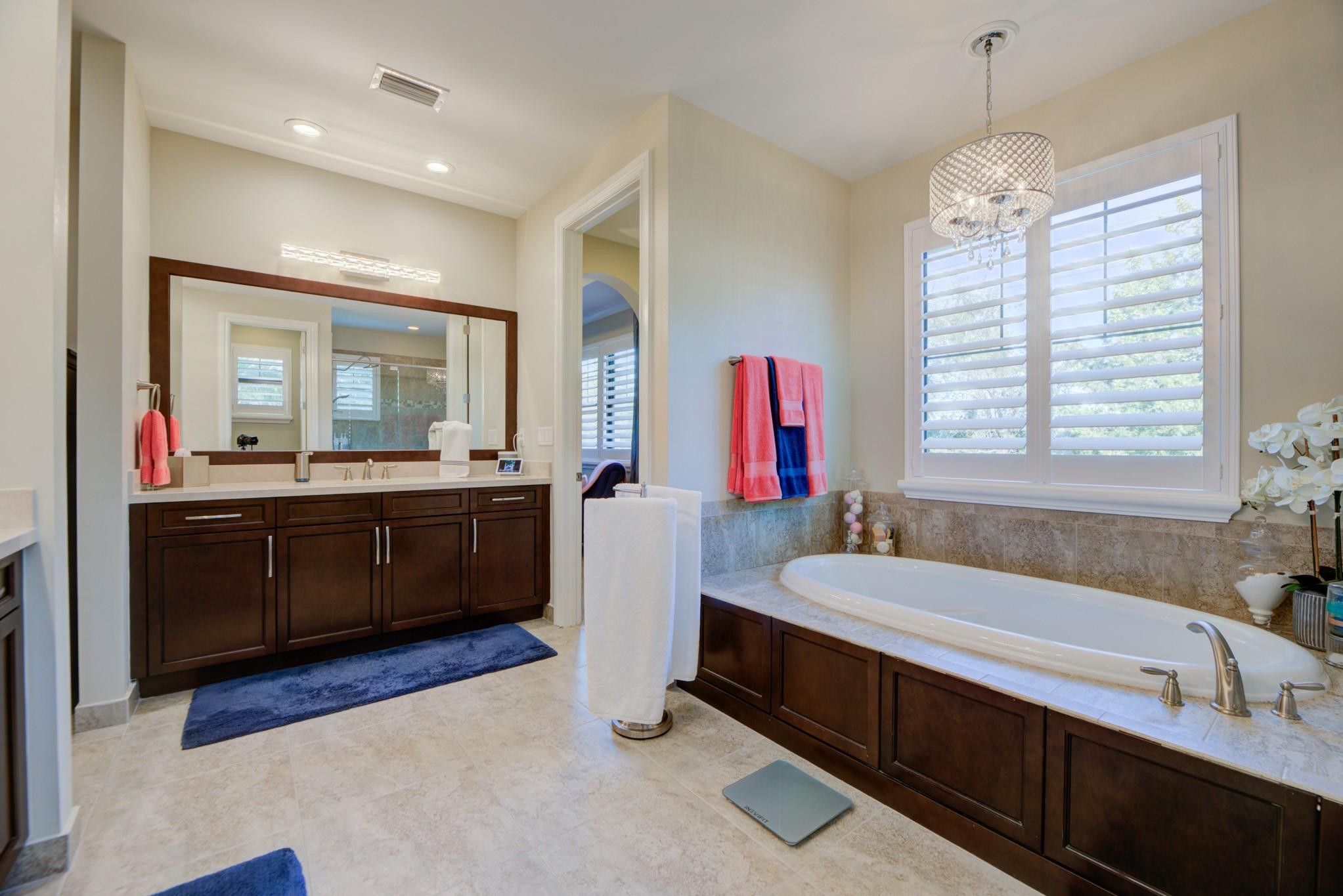 Bruschi Prop 180-105 B - Residential