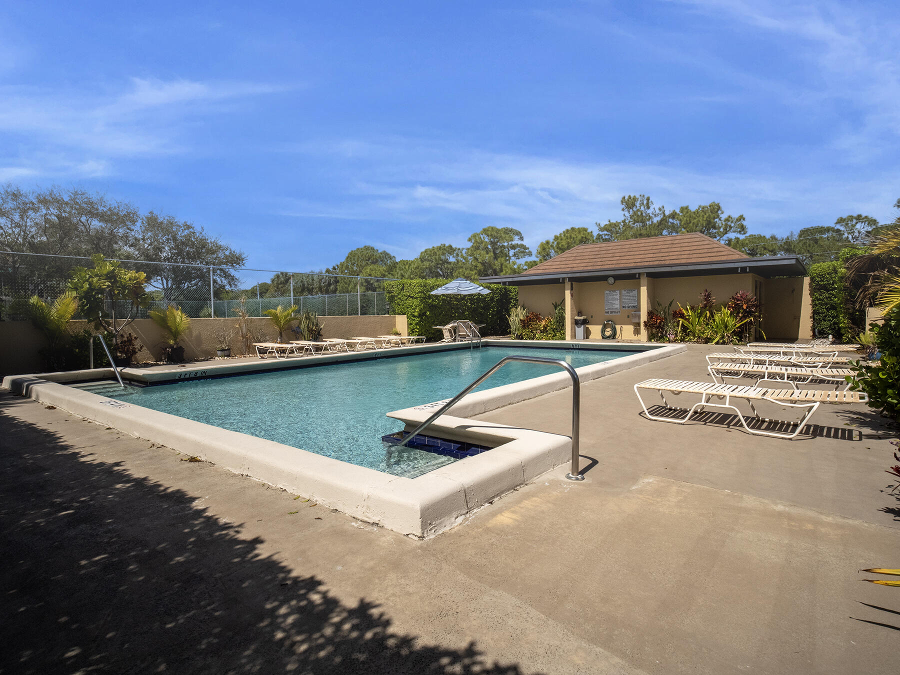 Woodland Lakes - Residential