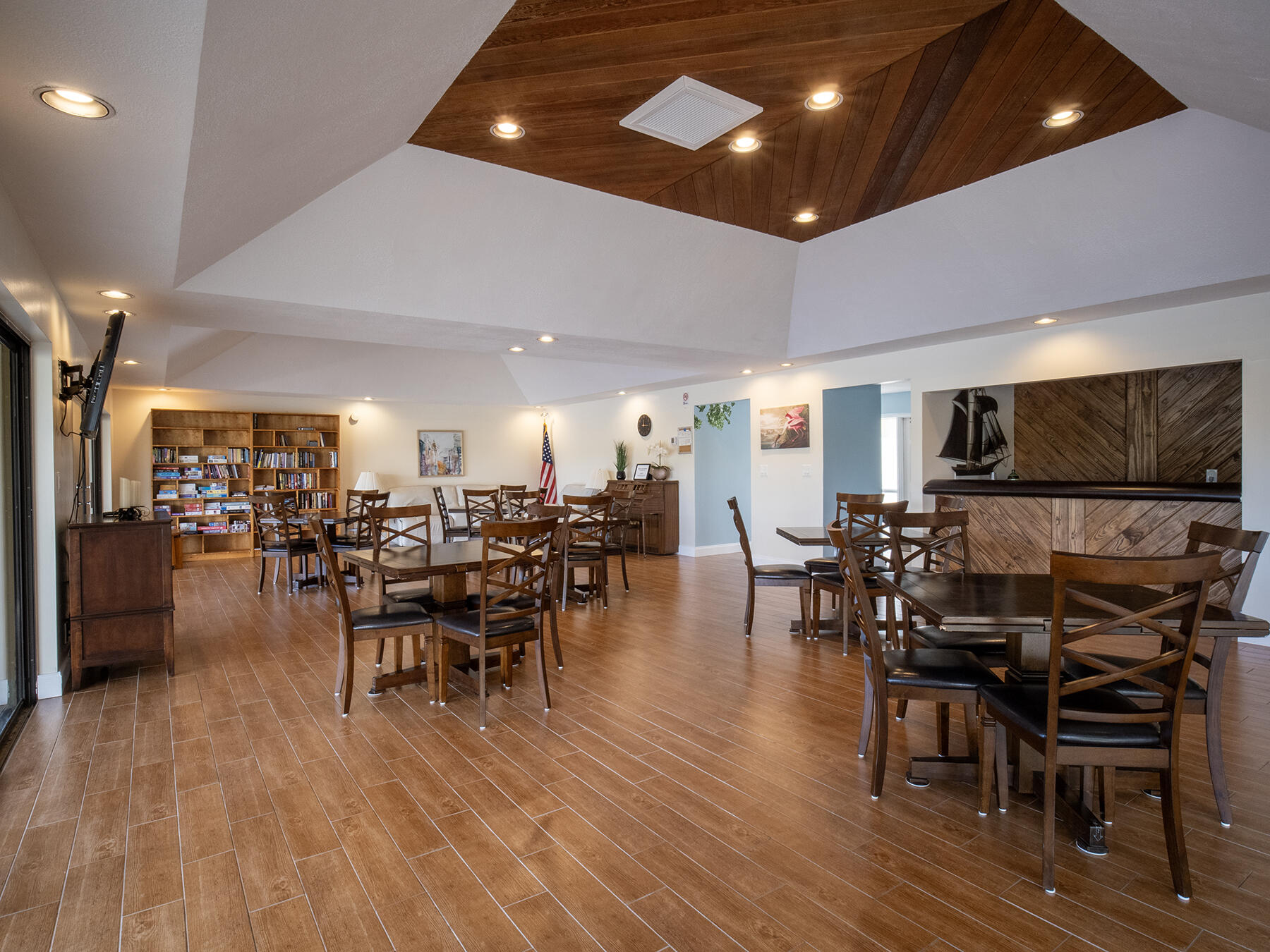 Woodland Lakes - Residential