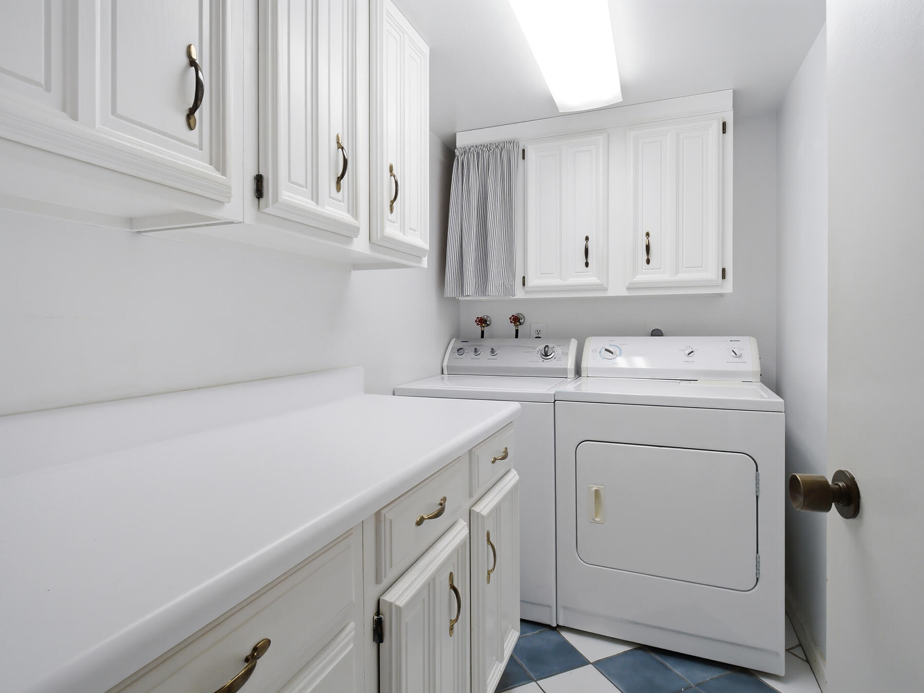 Woodland Lakes - Residential