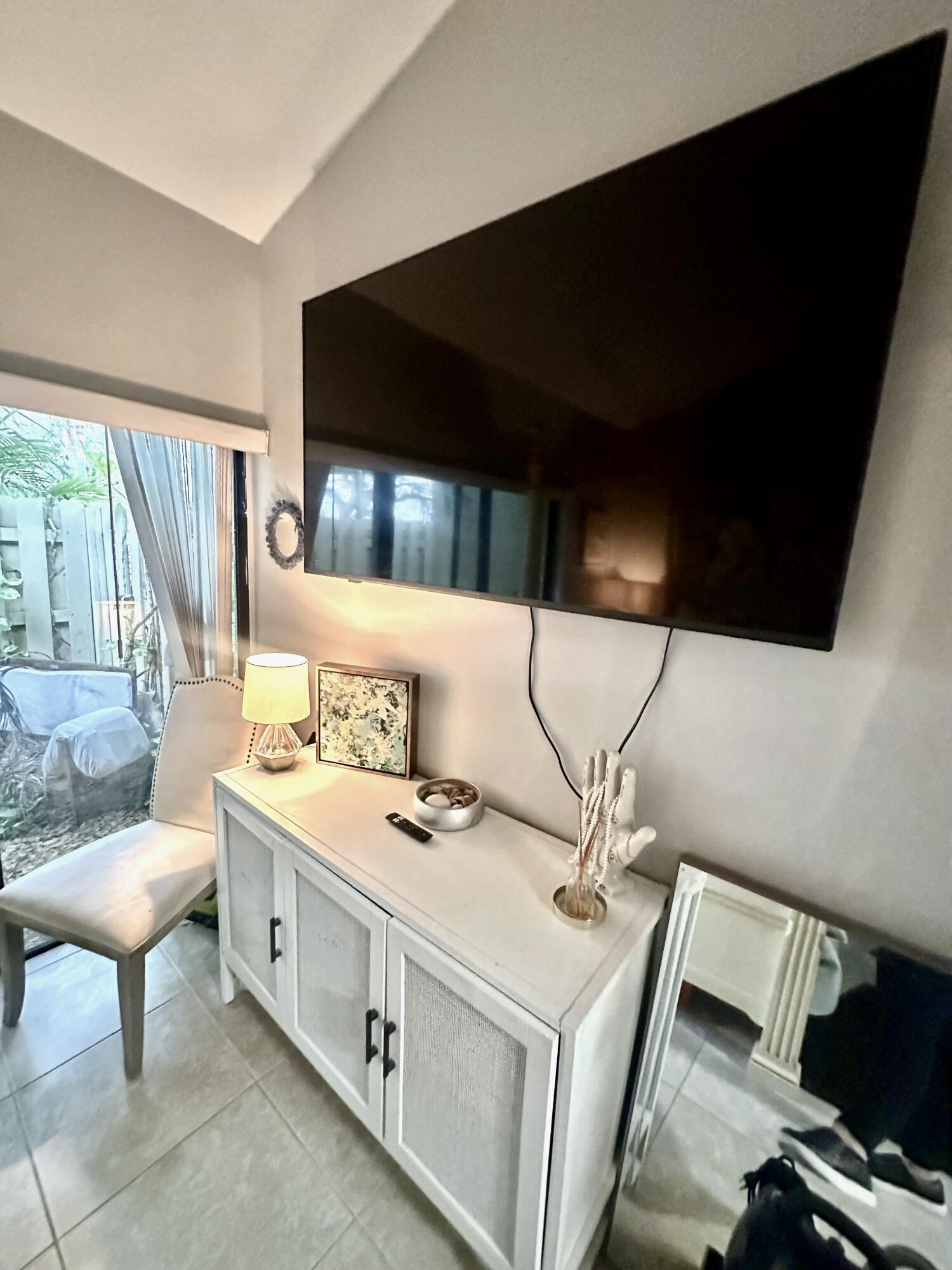 WOODLET CONDO - Residential