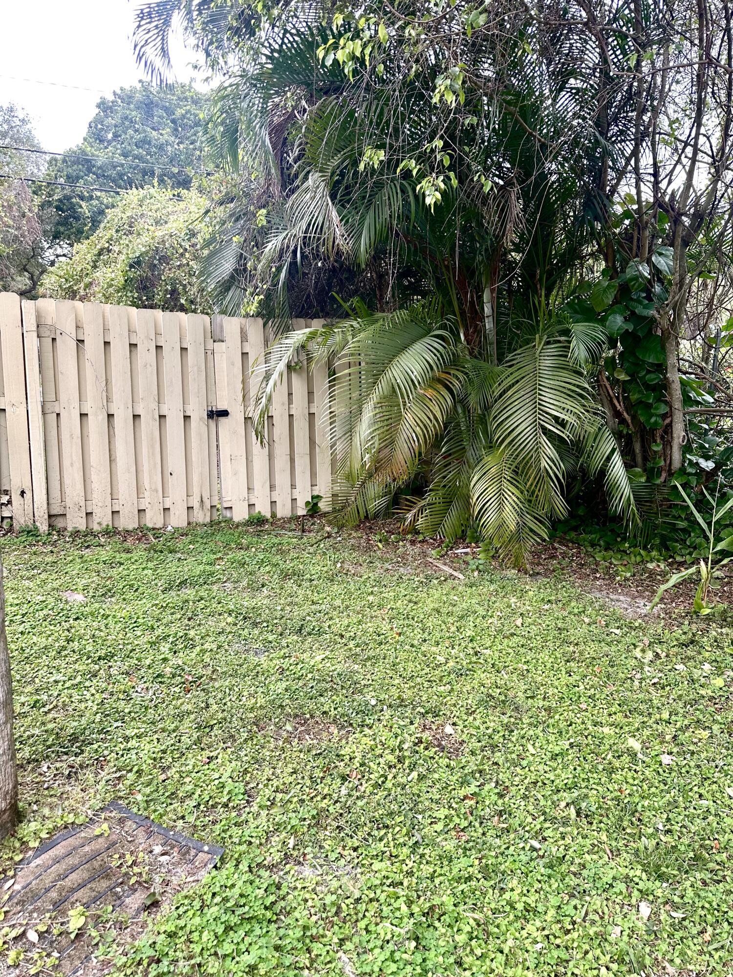 WOODLET CONDO - Residential