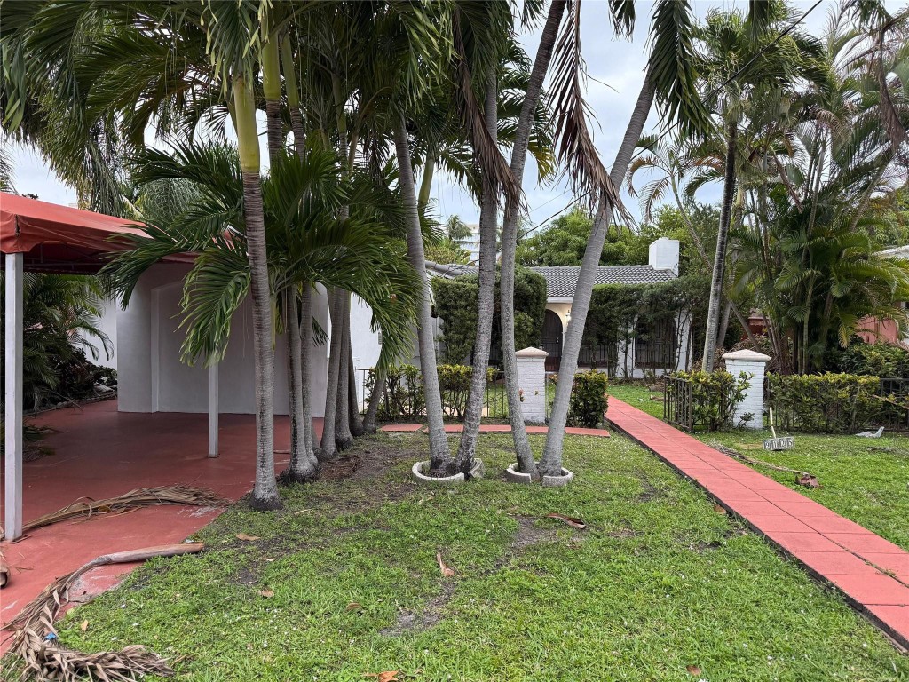 ALTOS DEL MAR NO 4 - Residential Lease