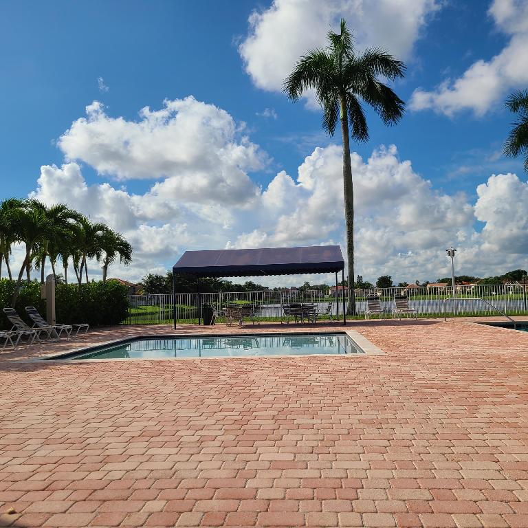 BOCA LANDINGS - Residential Lease