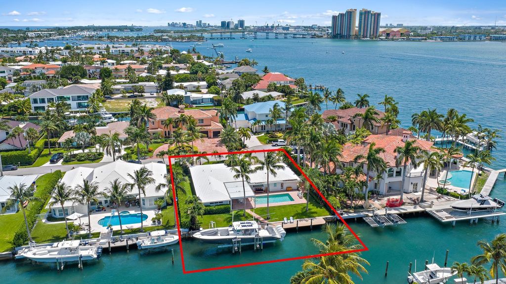 Photo of 1040 Coral Way, Singer Island, FL 33404 (MLS # R11103143)