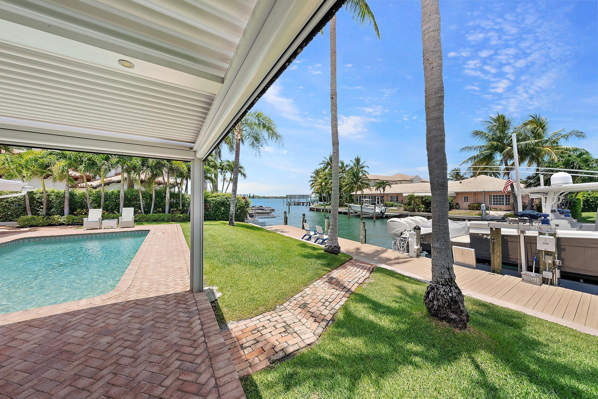 1040 Coral Way