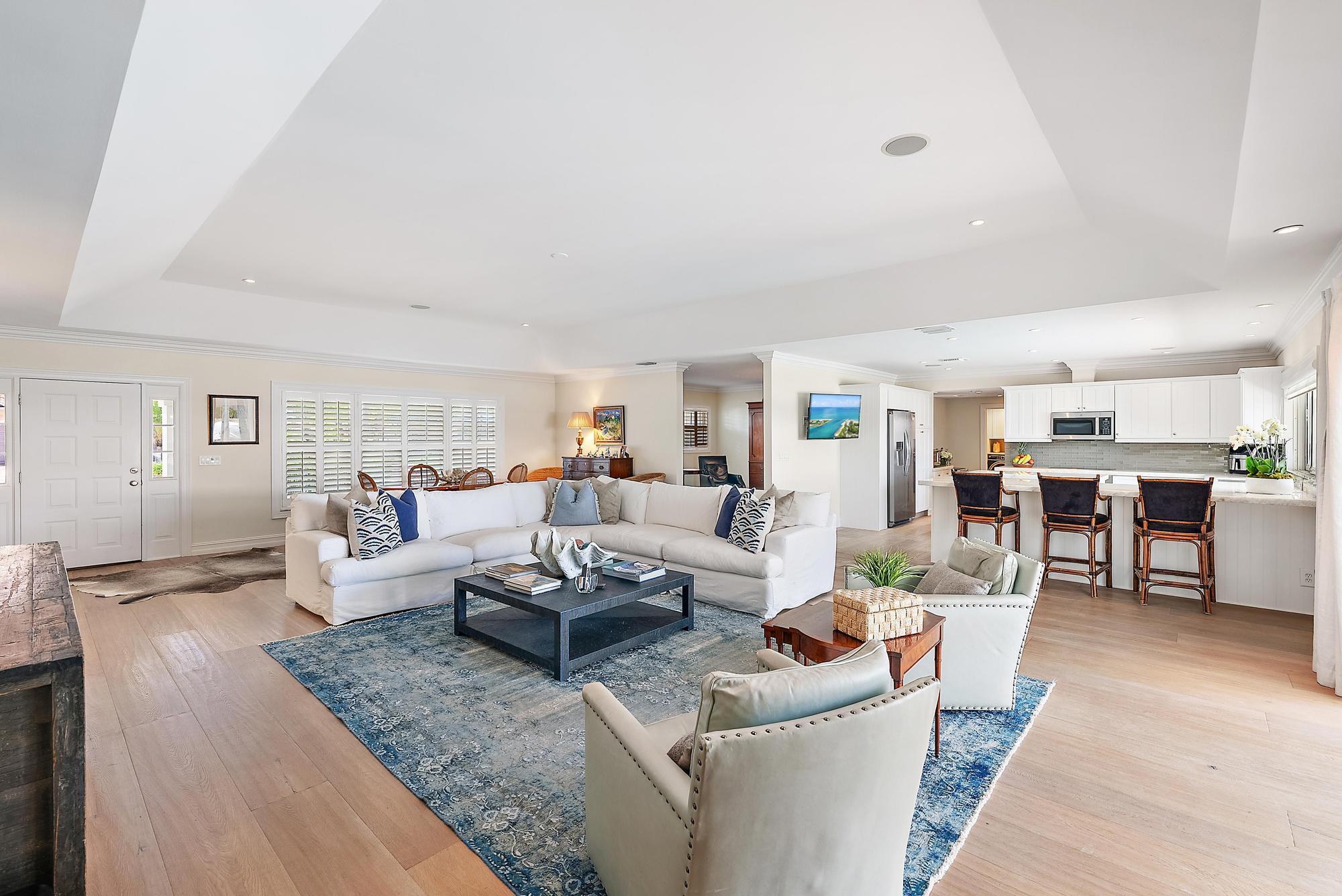 PALM BEACH ISLES 2 - Residential