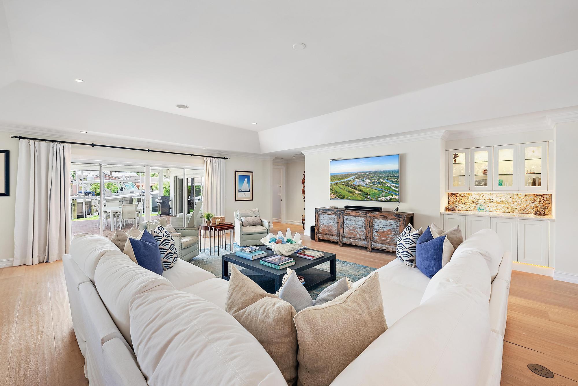 PALM BEACH ISLES 2 - Residential