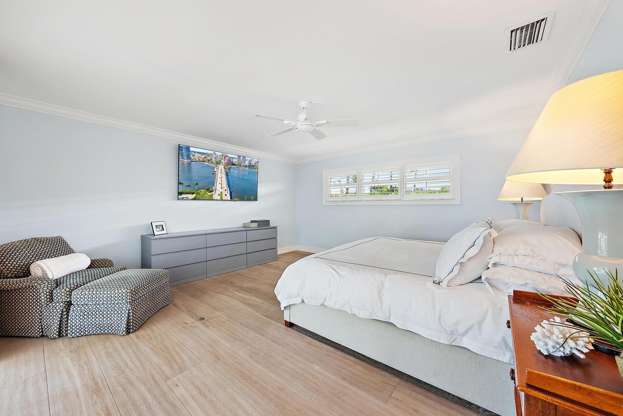 PALM BEACH ISLES 2 - Residential