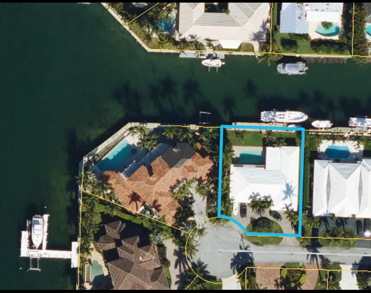 1040 Coral Way