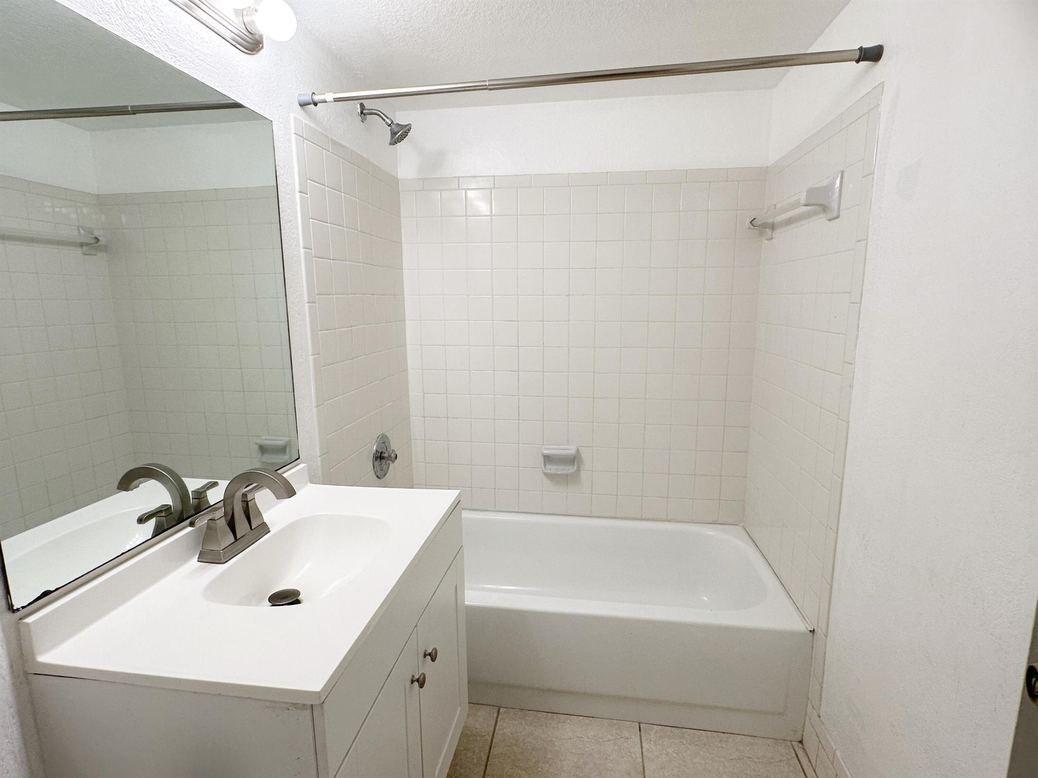 COUNTRY GARDENS CONDO - Residential Lease