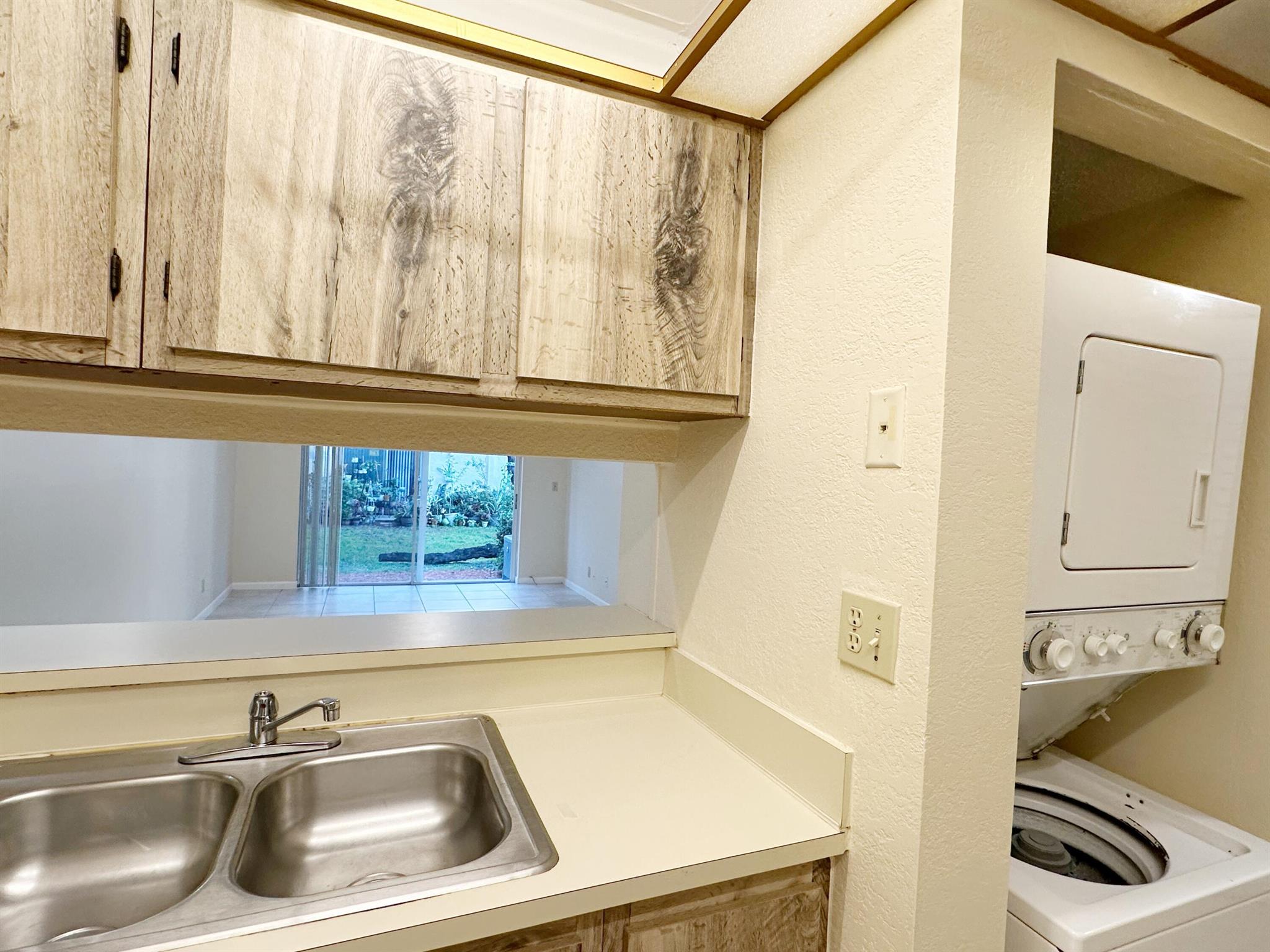 COUNTRY GARDENS CONDO - Residential Lease