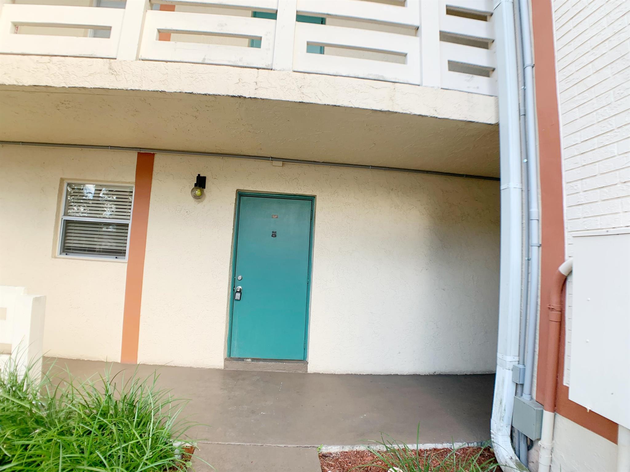 COUNTRY GARDENS CONDO - Residential Lease