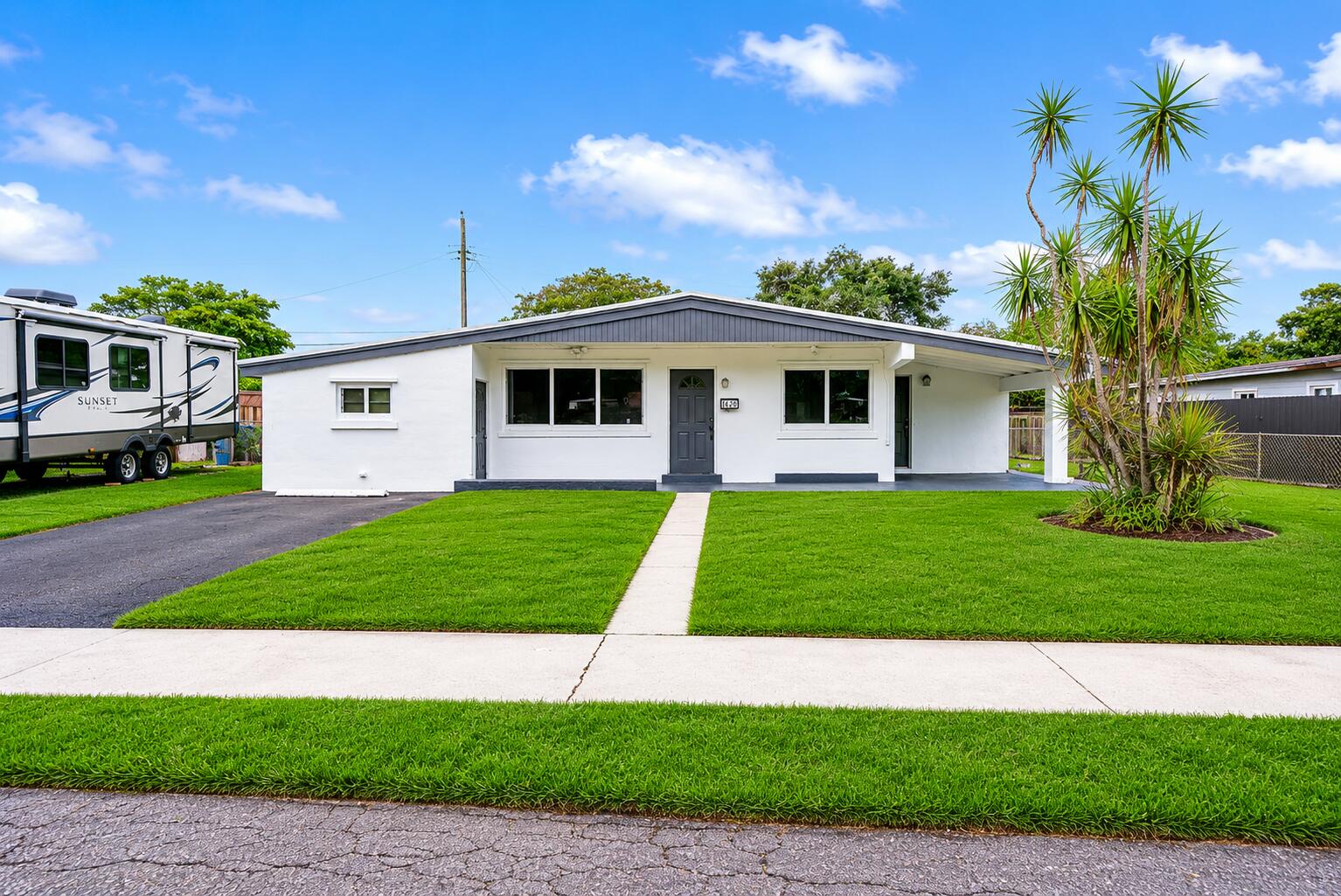 620 N 66th Avenue