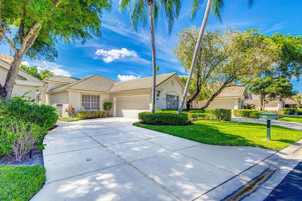 Photo of 108 Eagleton Lane, Palm Beach Gardens, FL 33418 (MLS # R11025349)