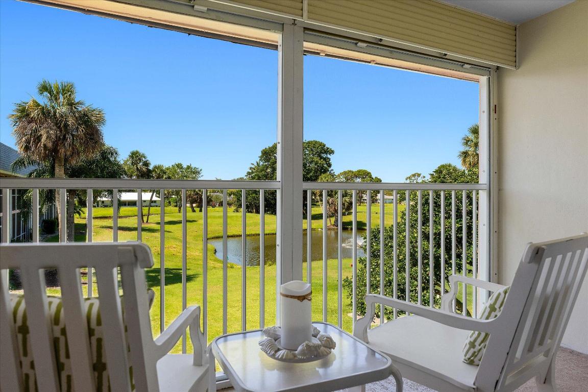 THE LITTLE CLUB CONDO - Residential