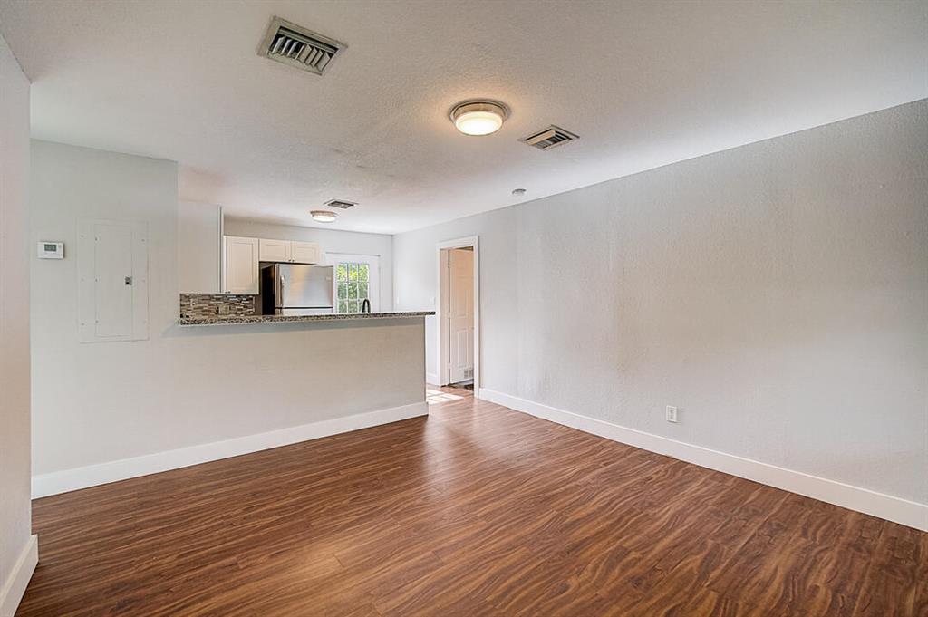 FROST PARK - Residential